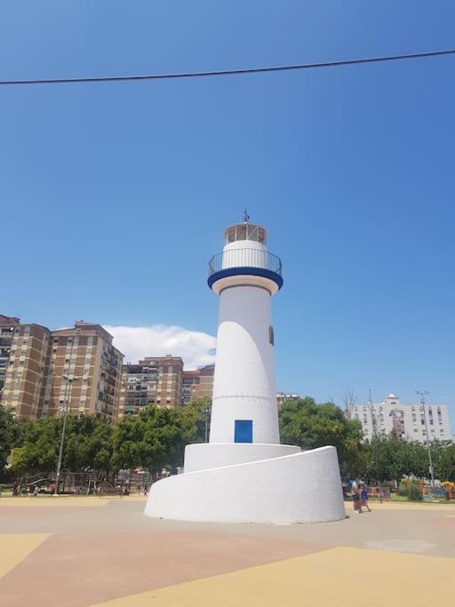 Apartamento Malaga 300 Metros De La Playa Exterior foto